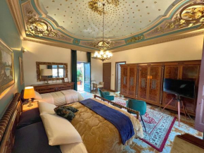 Allure Palace